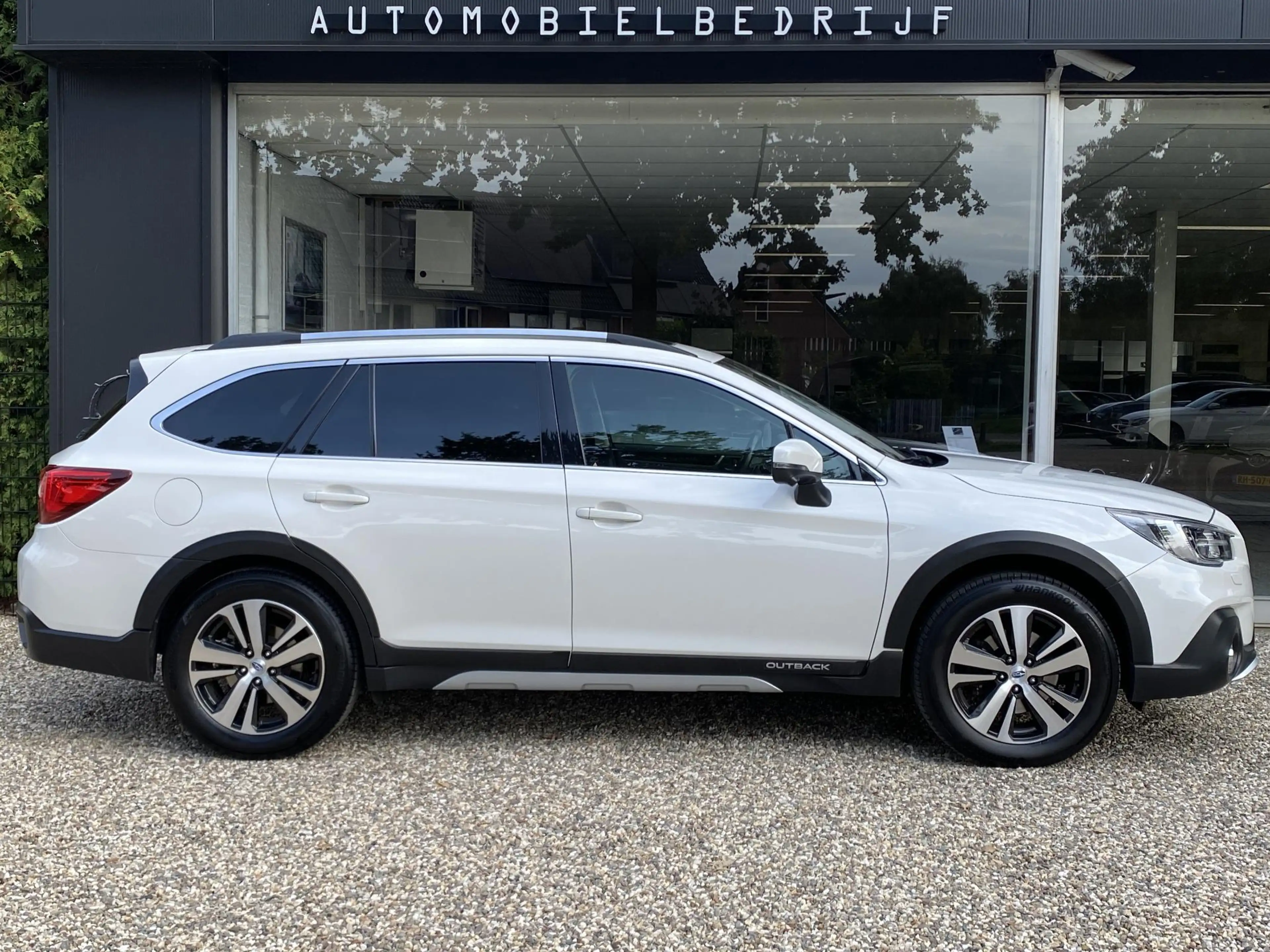 Subaru OUTBACK 2.5i Premium | Trekhaak | Opendak | Apple Carplay — photo 33
