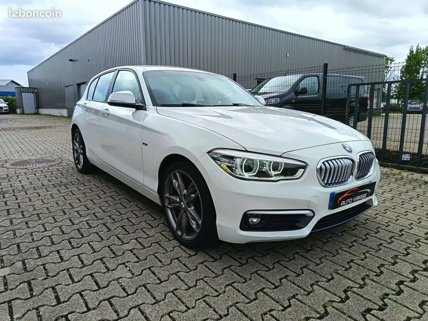 BMW 118 F20 FACELIFT 118i 136cv Pack URBAN CUIR JA 18 M Garantie 12M 06-2015 Blanc - 2