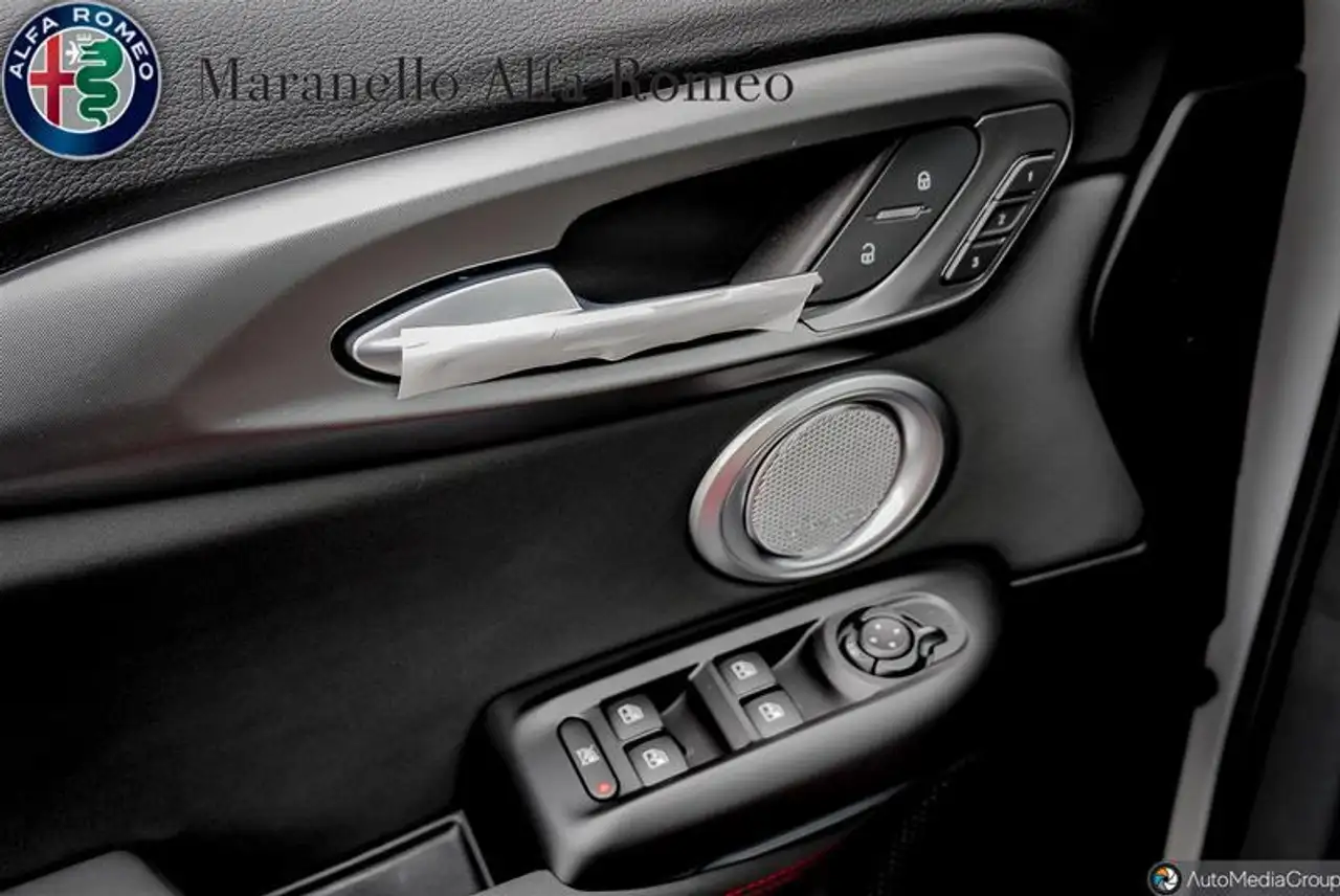 Alfa Romeo Tonale снимка Alfa Romeo Tonale