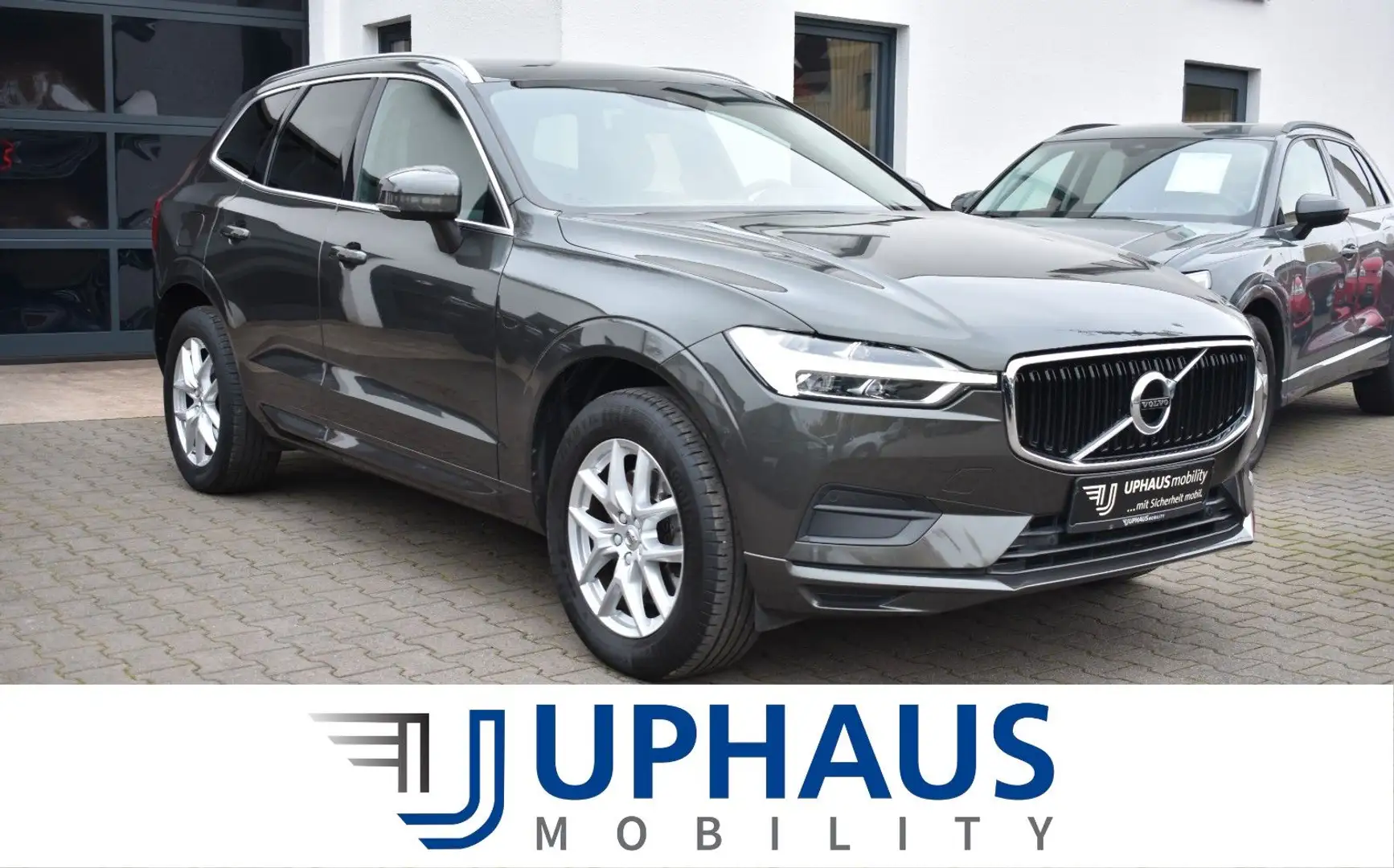 Volvo XC60 D4 Aut. Momentum AWD AHK/LED/Navi/uvm. Grau - 1