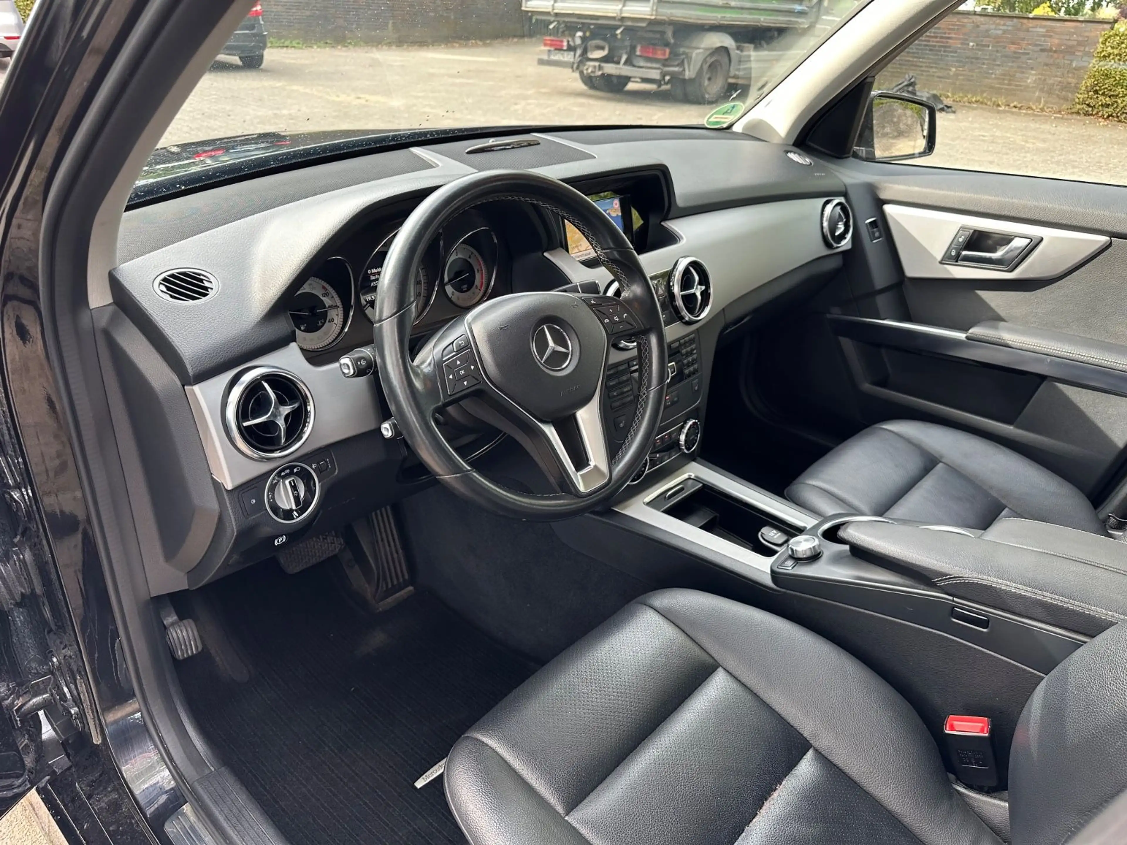Mercedes-Benz GLK 220 CDI BlueEfficiency*4-MATIC*AHK*LEDER* — photo 8