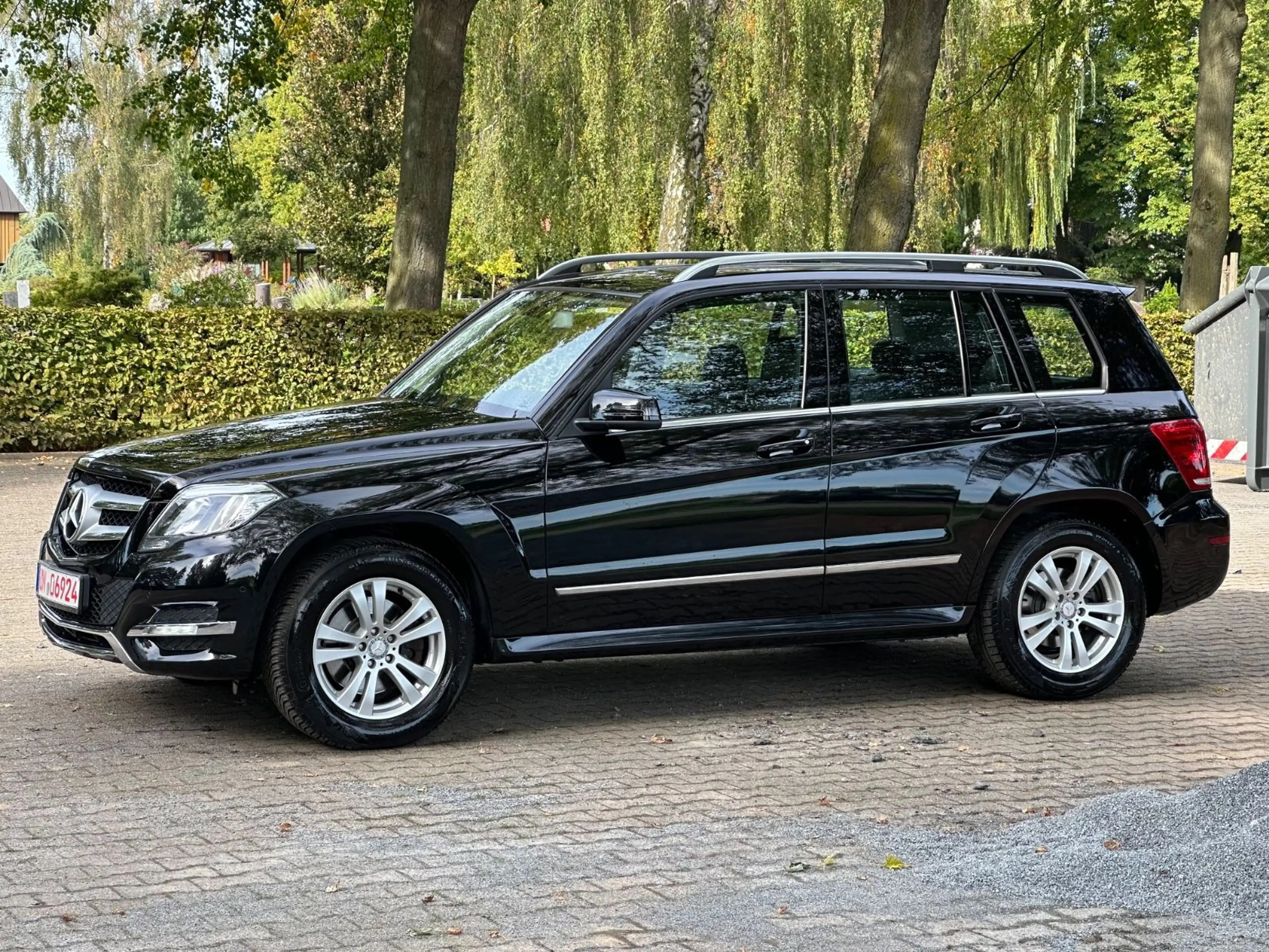 Mercedes-Benz GLK 220 CDI BlueEfficiency*4-MATIC*AHK*LEDER*