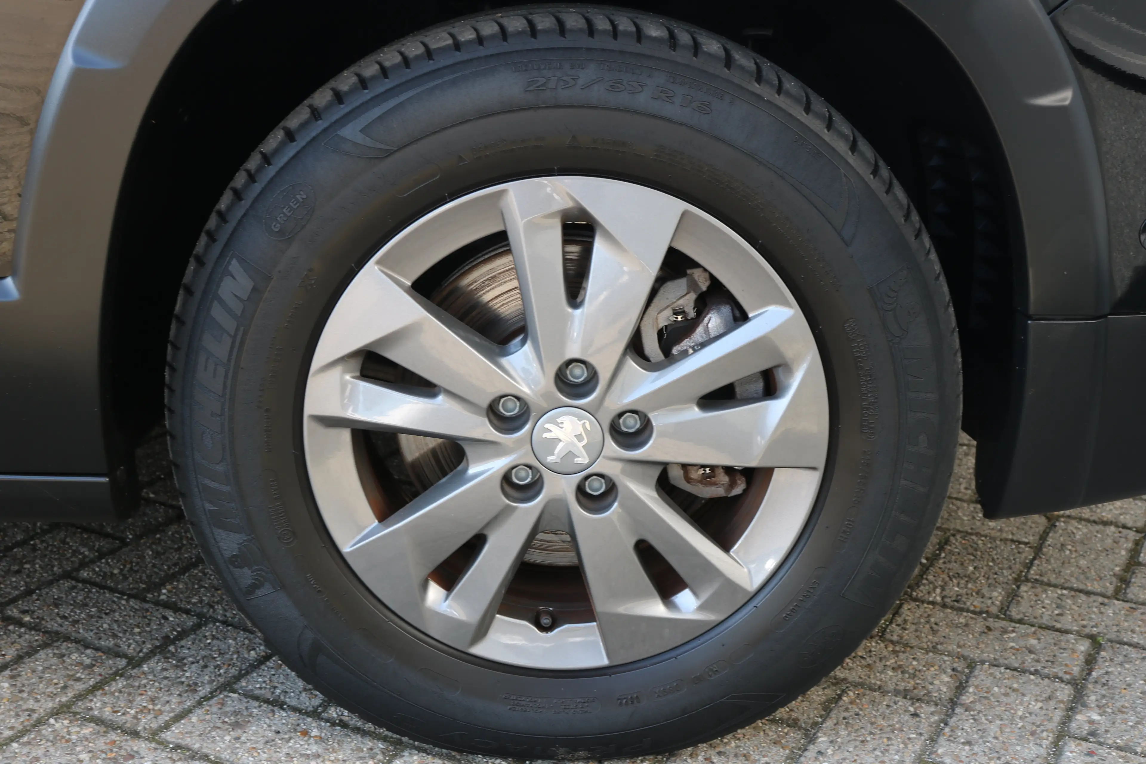 Peugeot e-Rifter EV Allure Pack 50 kWh | Camera | Apple Carplay | P — photo 12