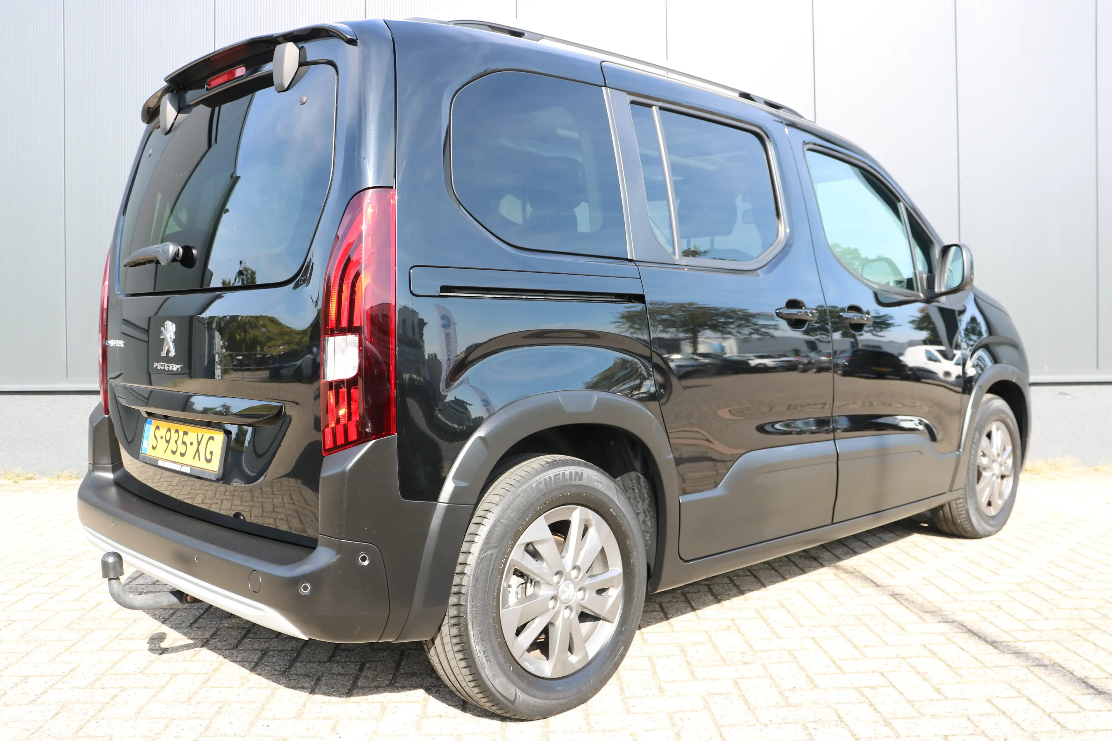Peugeot e-Rifter EV Allure Pack 50 kWh | Camera | Apple Carplay | P — photo 8