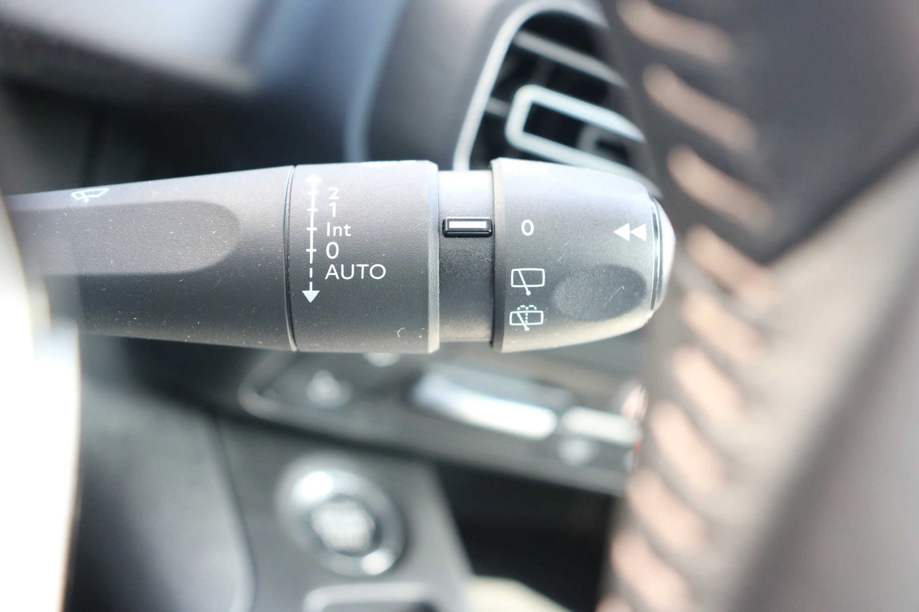 Peugeot e-Rifter EV Allure Pack 50 kWh | Camera | Apple Carplay | P — photo 28