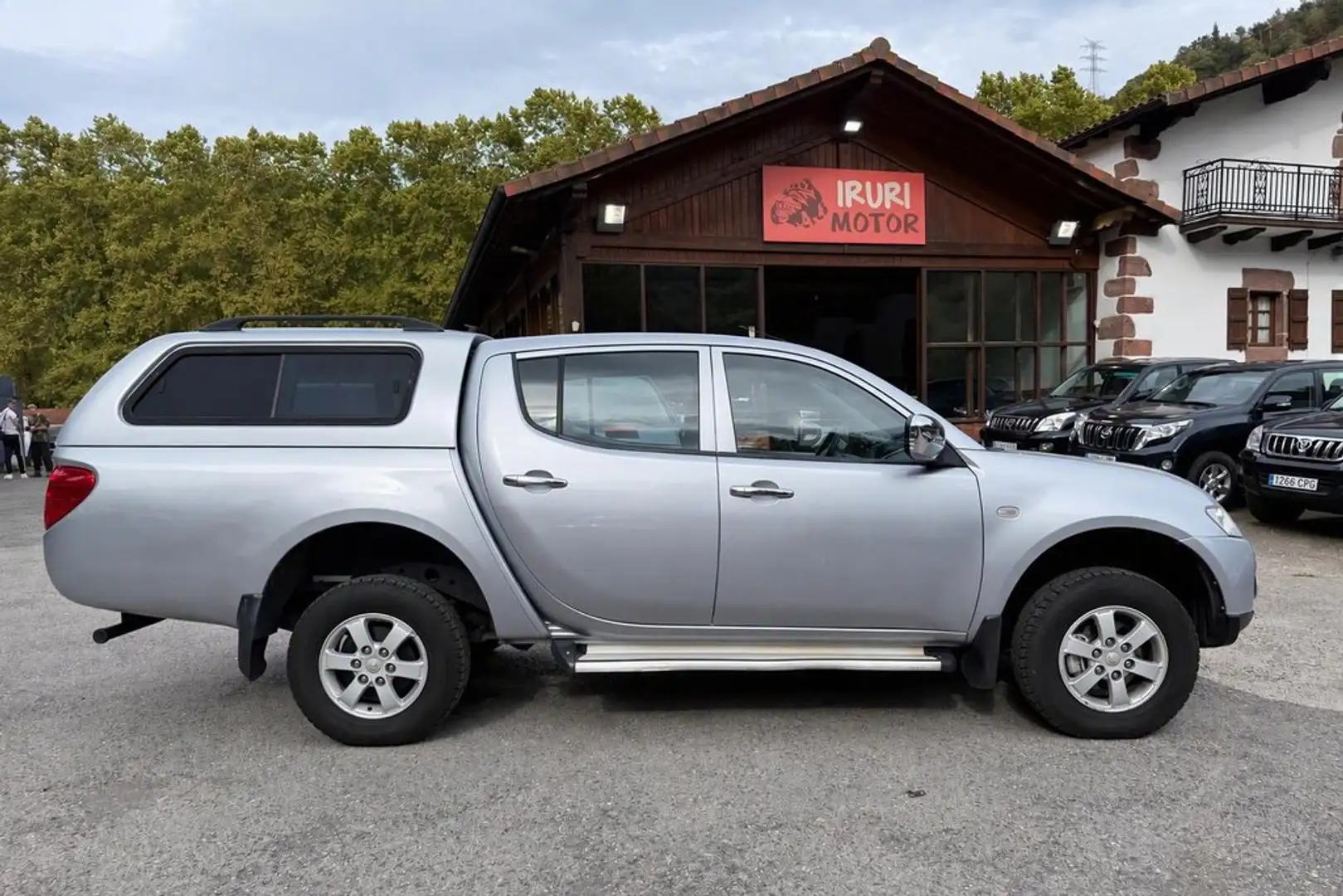 Mitsubishi L200 2.5 DI-D Double Cab Challenge Gris - 1
