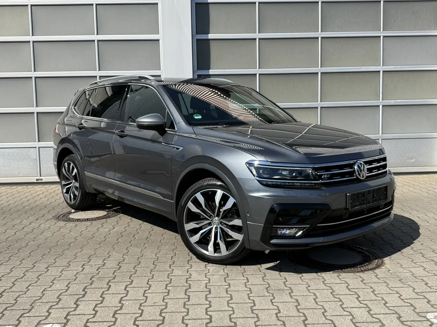 Volkswagen Tiguan Allspace 2.0TDI SCR 4Motion DSG Highline | Traumausstattung - 1
