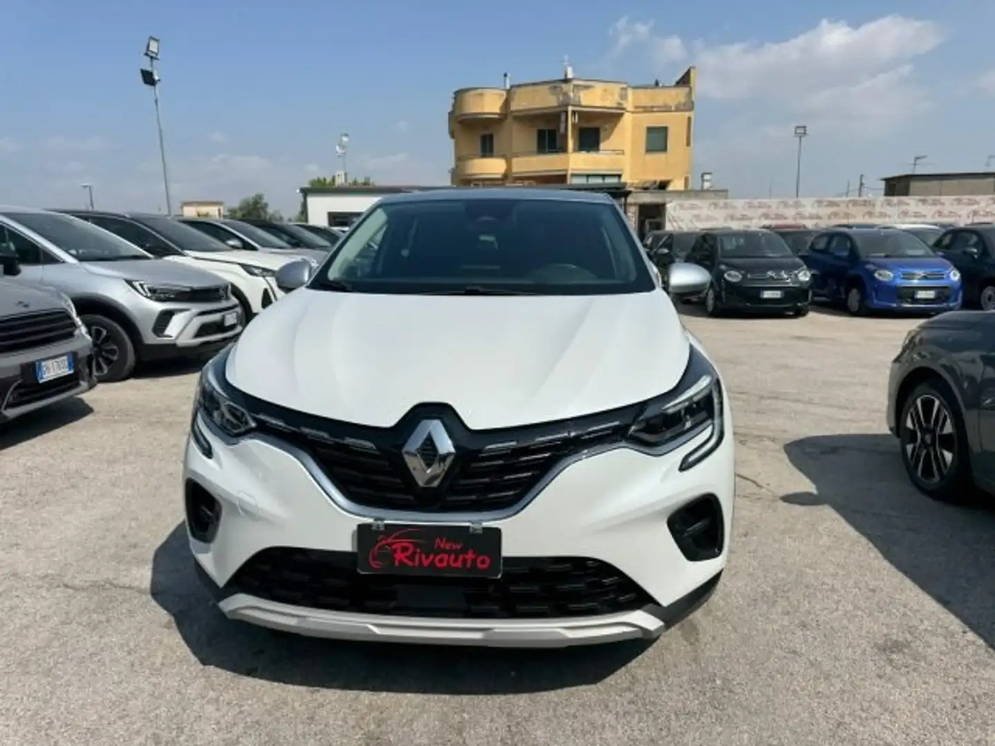Renault Captur 1.6 E-Tech phev Int 160cv auto my21 Weiß - 1