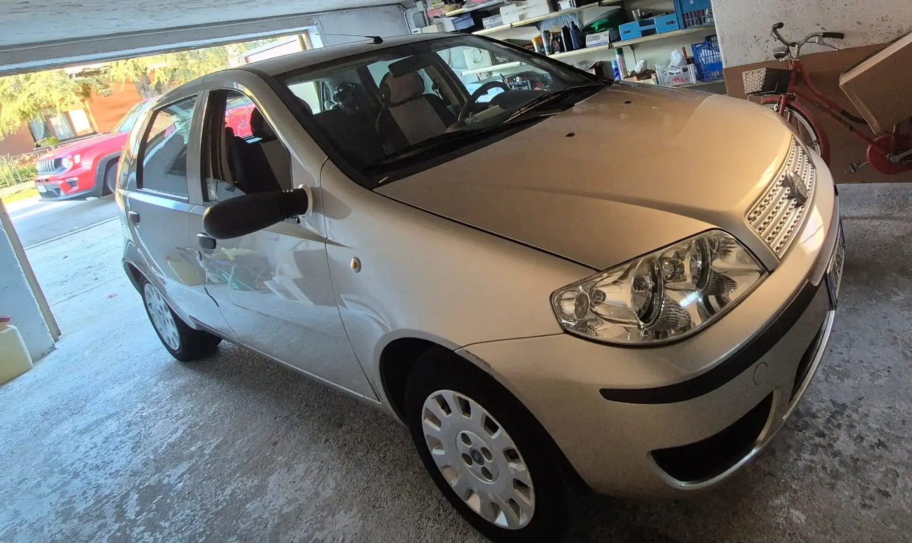Fiat Punto 5p 1.2 Classic Срібний - 1