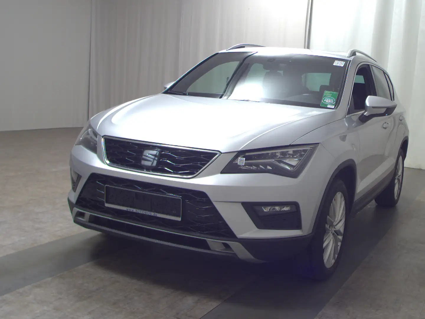 SEAT Ateca 1.5 TSI Xcellence Navi Pano LED Ahk Silber - 2