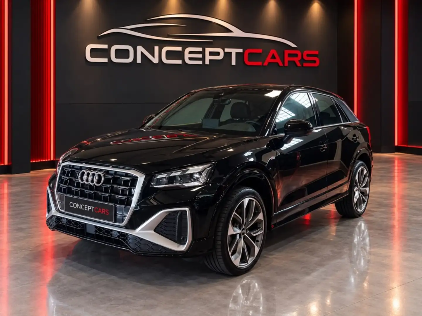Audi Q2 35 TDI Adrenalin S tronic 110kW Negro - 1