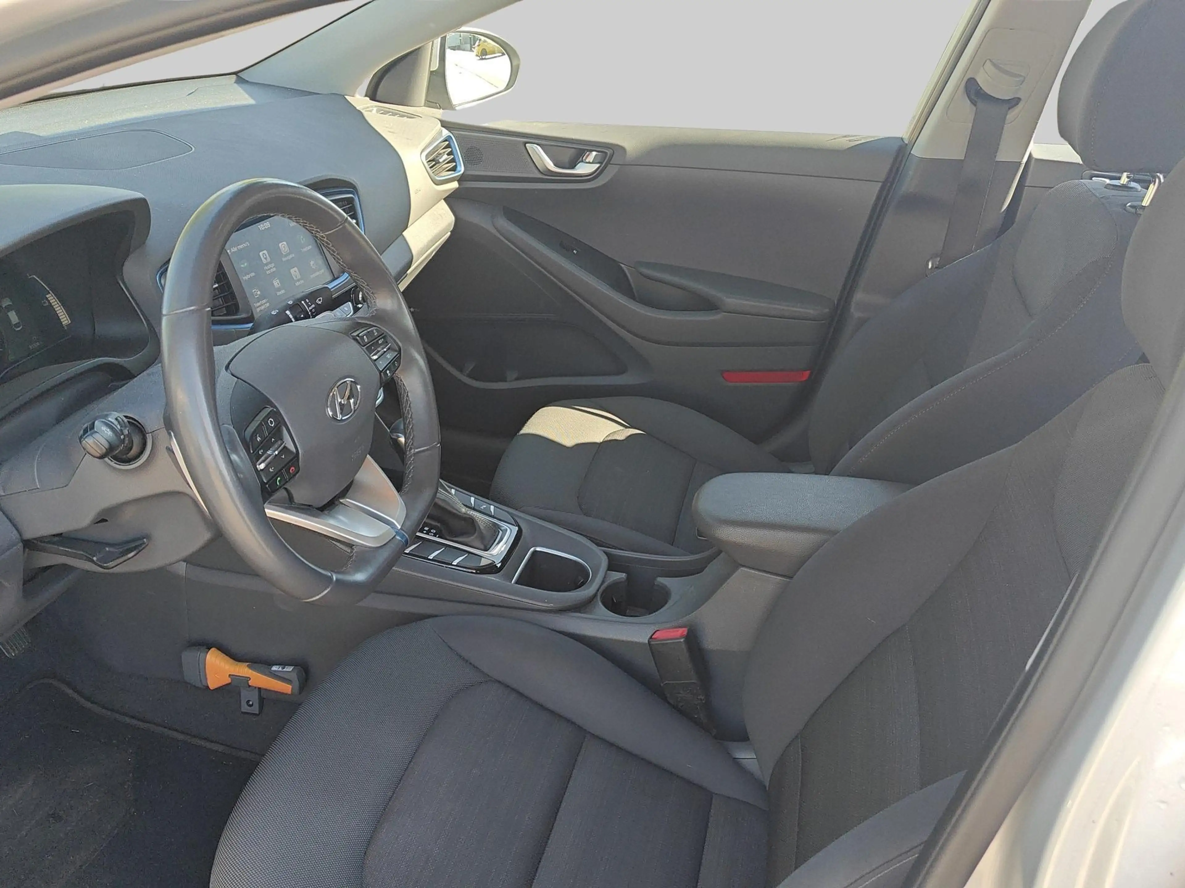 Hyundai IONIQ 1.6 GDi Comfort | Achteruitrijcamera | Apple Carpl — photo 12