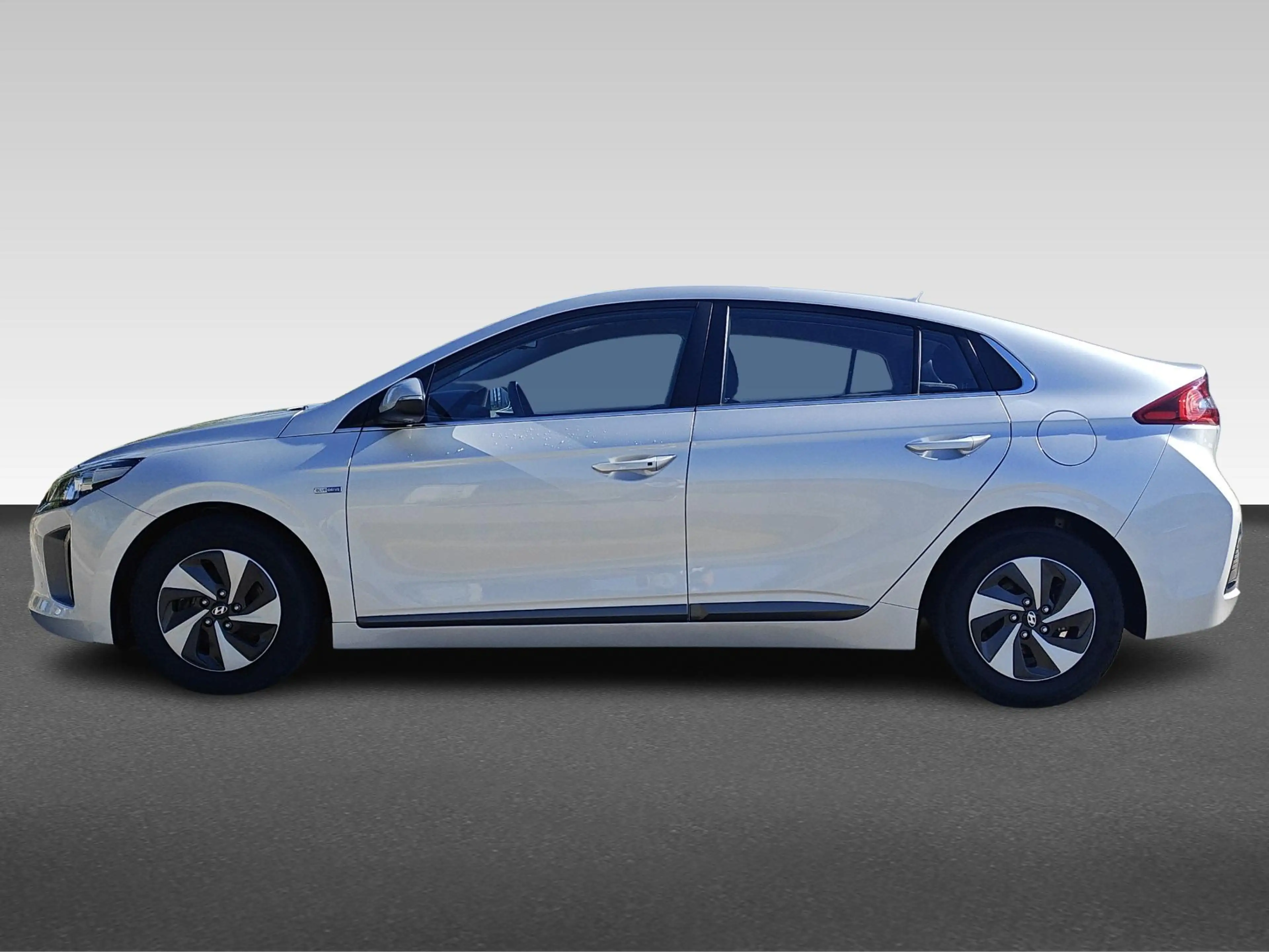 Hyundai IONIQ 1.6 GDi Comfort | Achteruitrijcamera | Apple Carpl — photo 2