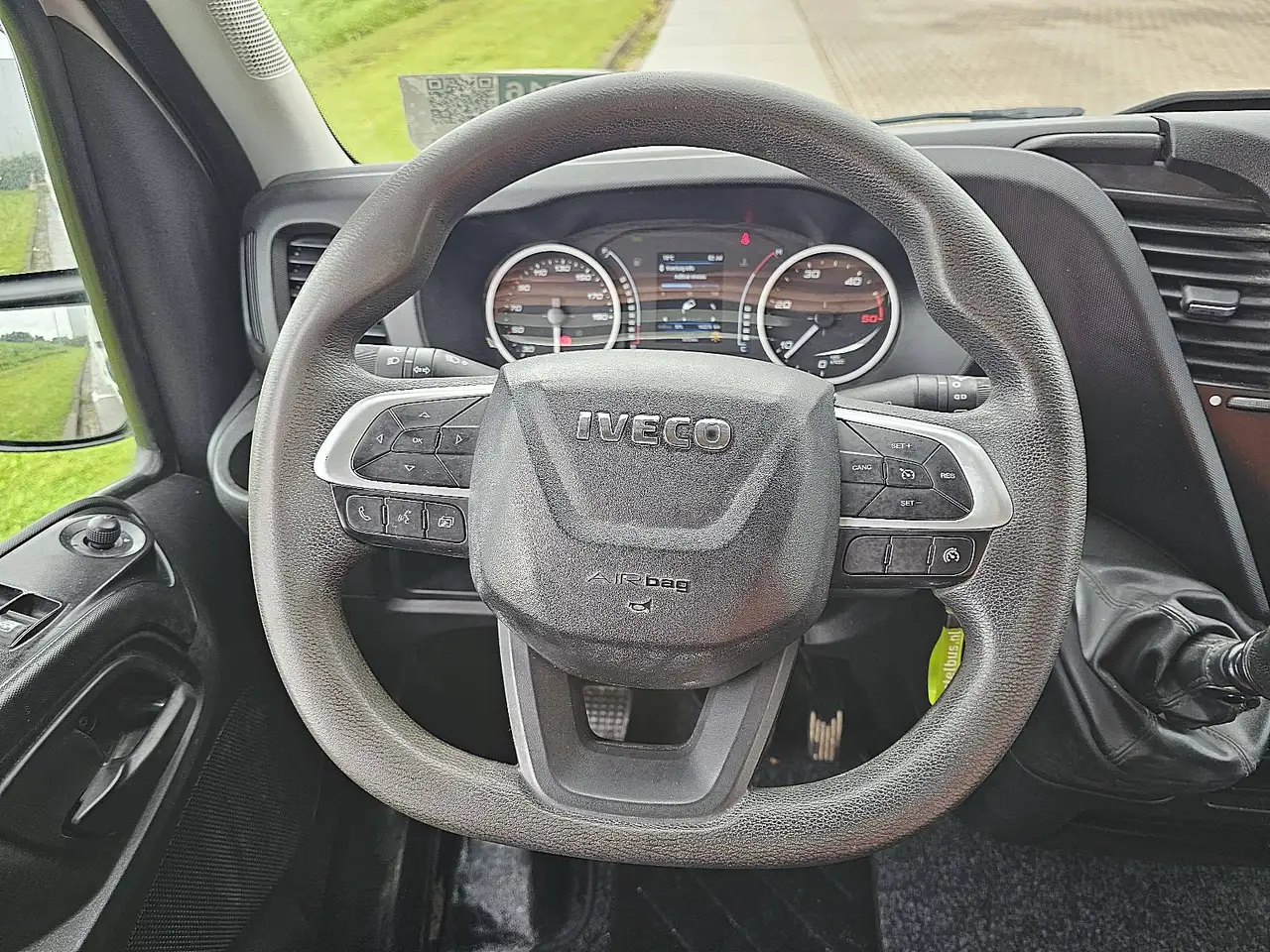 Iveco Daily 2021 — фото 11