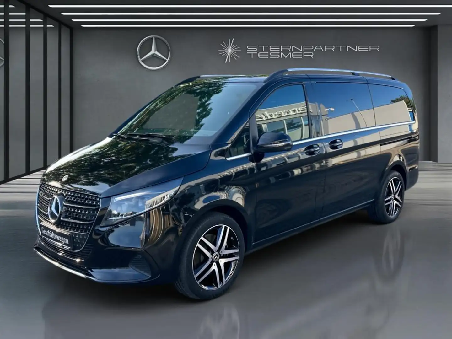Mercedes-Benz V 300 d AVANTGARDE Lang StHz+360°+AHK+BURMESTER Negro - 1