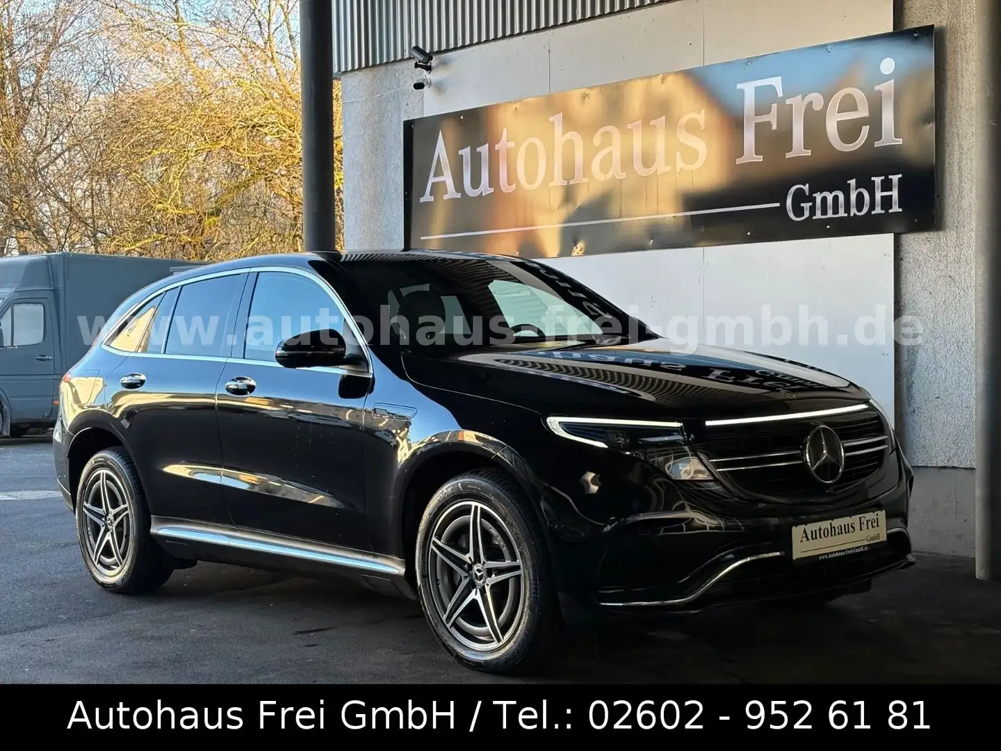 Mercedes-Benz EQC 400 400 4Matic*2x AMG*MB100!*AMBIENTE*DISTRONIC* Noir - 1