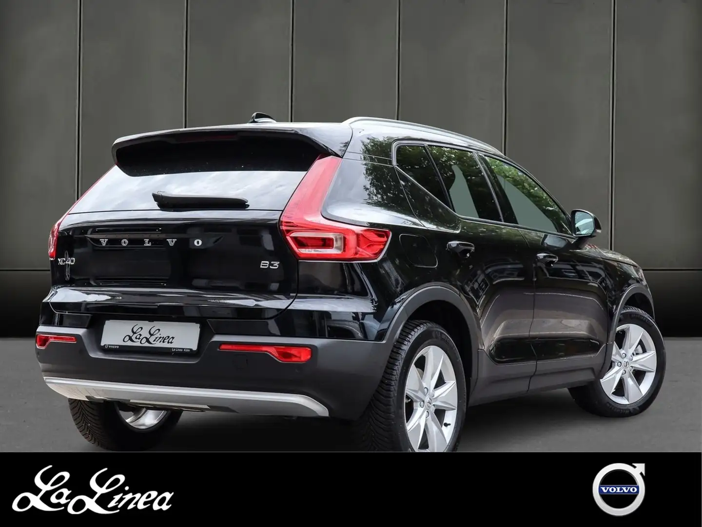 Volvo XC40 B3 Core Licht / Winter / Park Assist / AHK / UP... Schwarz - 2