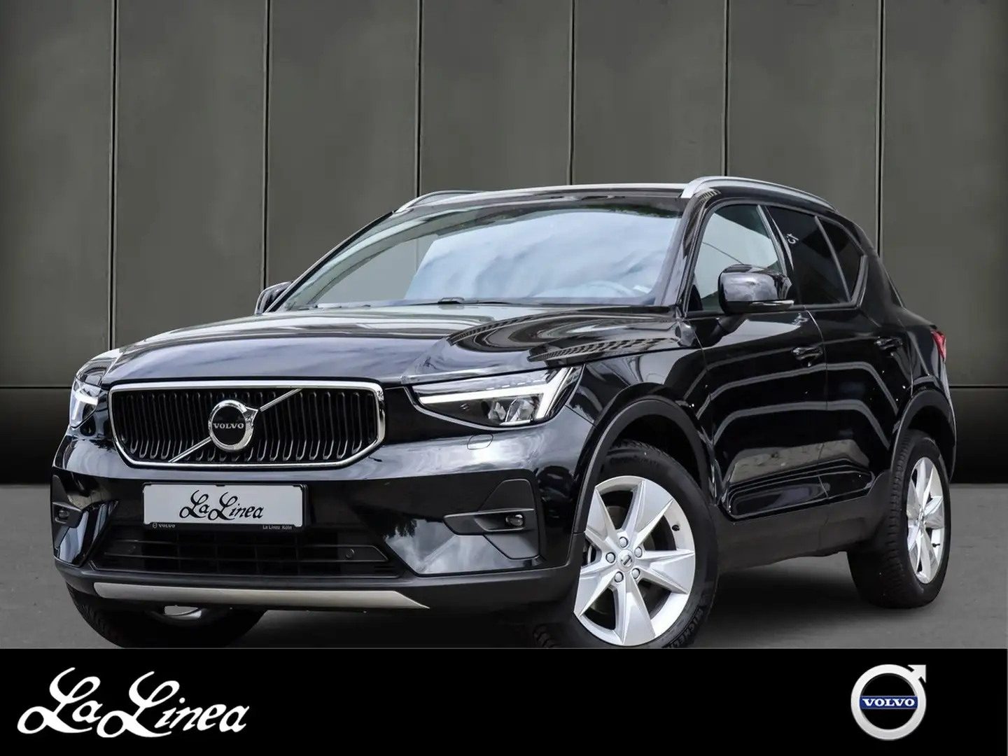 Volvo XC40 B3 Core Licht / Winter / Park Assist / AHK / UP... Schwarz - 1