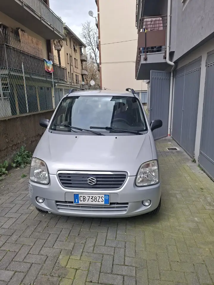 Suzuki Wagon R+