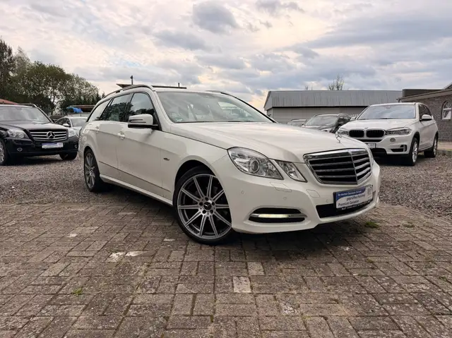 Mercedes-Benz E 220 E 220 CDI BlueEfficiency (212.202)