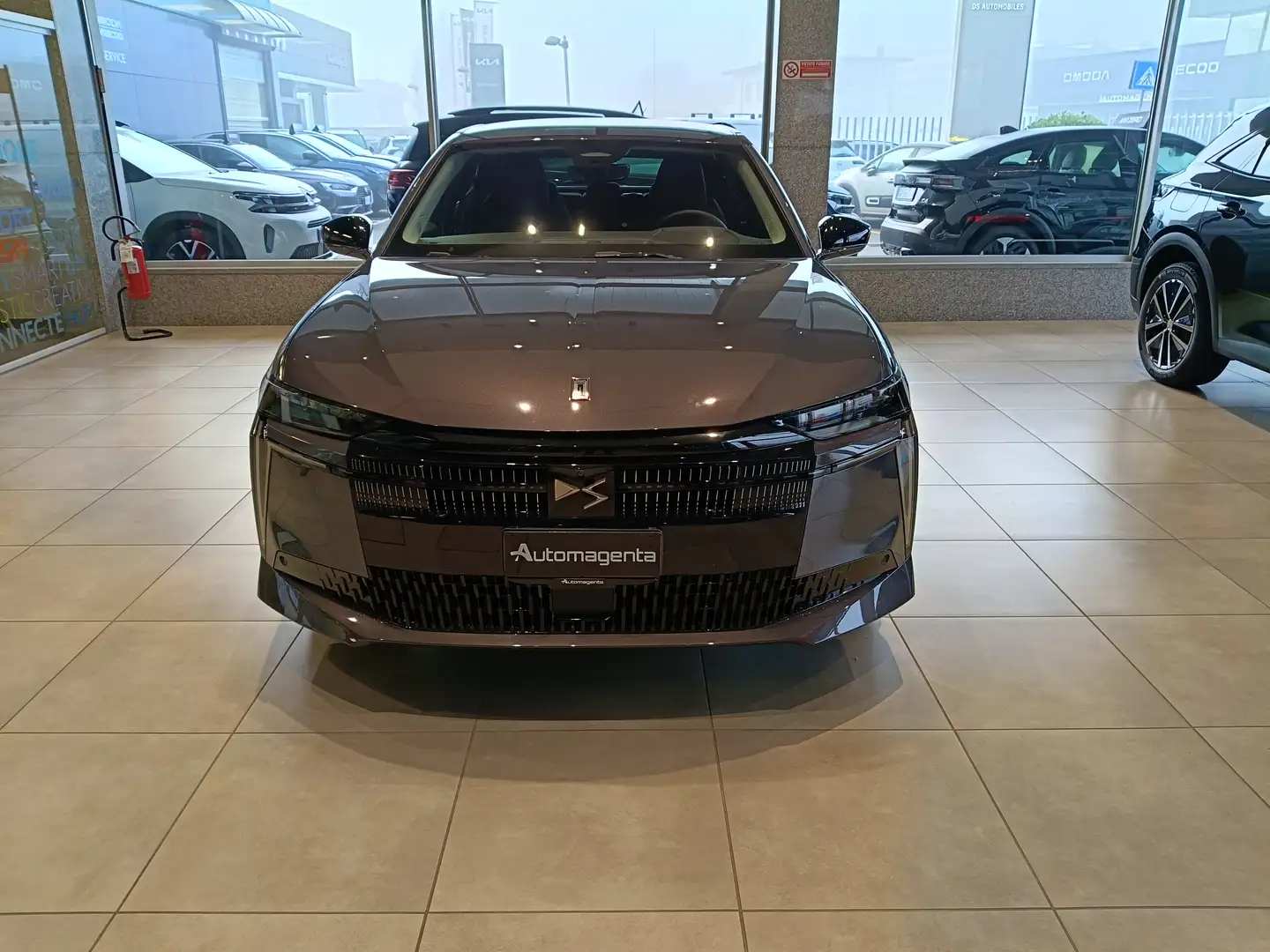 DS Automobiles N°4 1.2 Hybrid 145cv DCS6 PALLAS Pronta Consegna Grau - 2