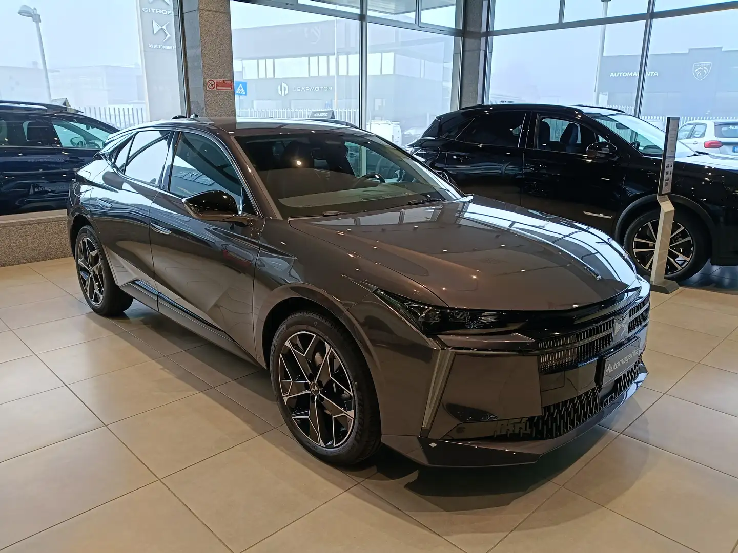 DS Automobiles N°4 1.2 Hybrid 145cv DCS6 PALLAS Pronta Consegna Grau - 1