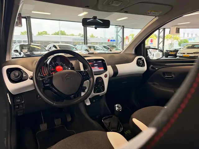 Citroen C1 view 11