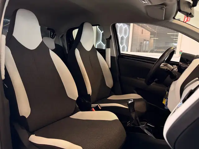 Citroen C1 view 8