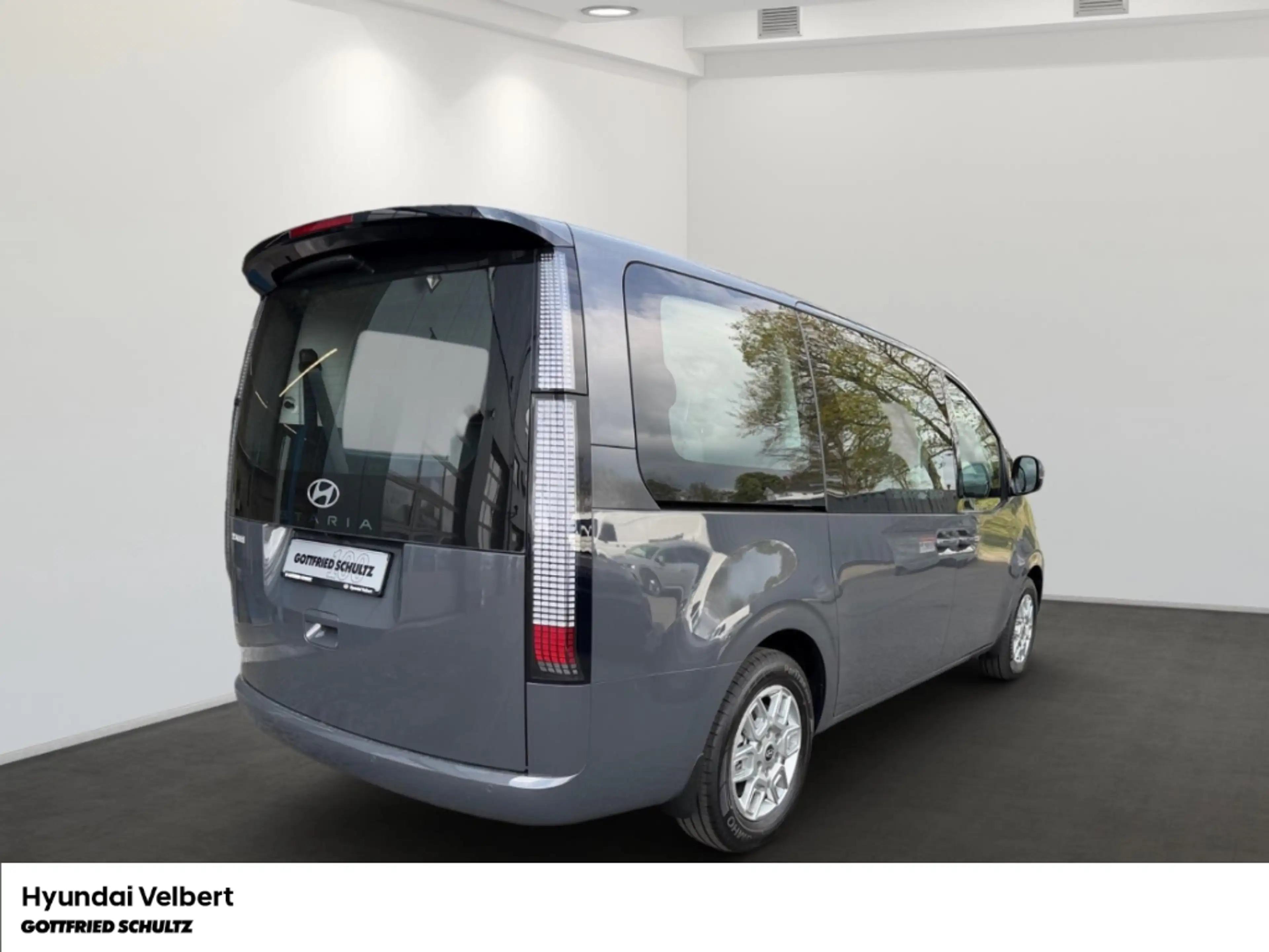 Hyundai STARIA HEV Trend 9-Sitzer 1.6 T-GDI Shuttle-Paket Park-Pa — photo 4