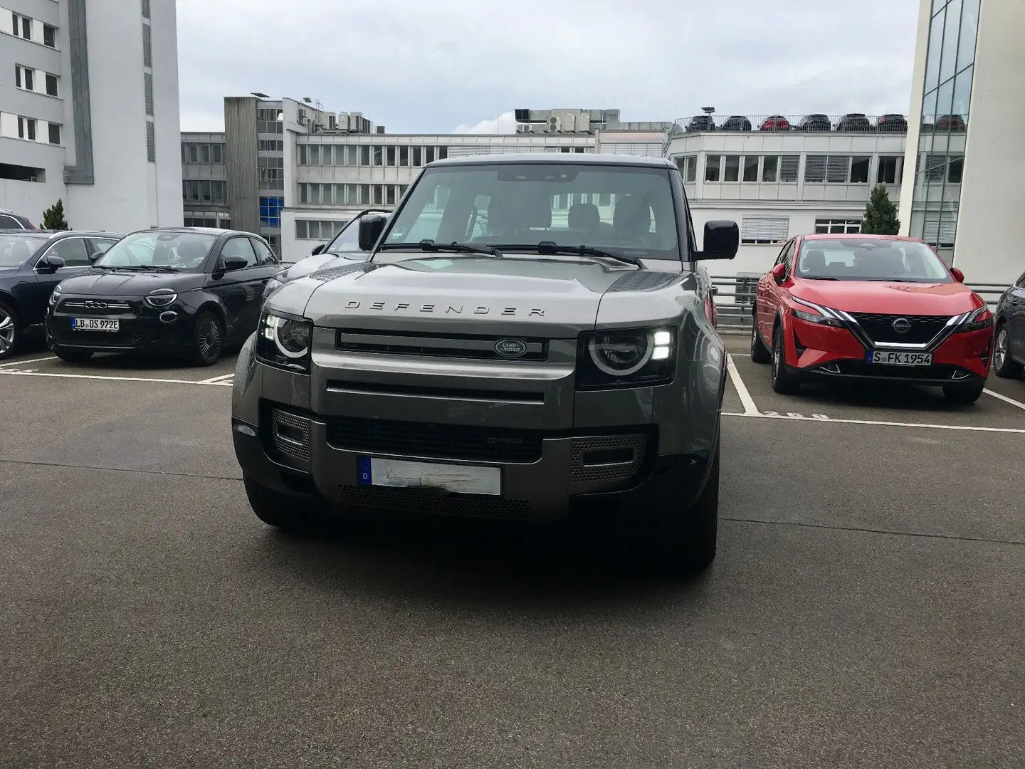 Land Rover Defender 90 D250 X-Dynamic S Luftfed. ACC Panora Silber - 1