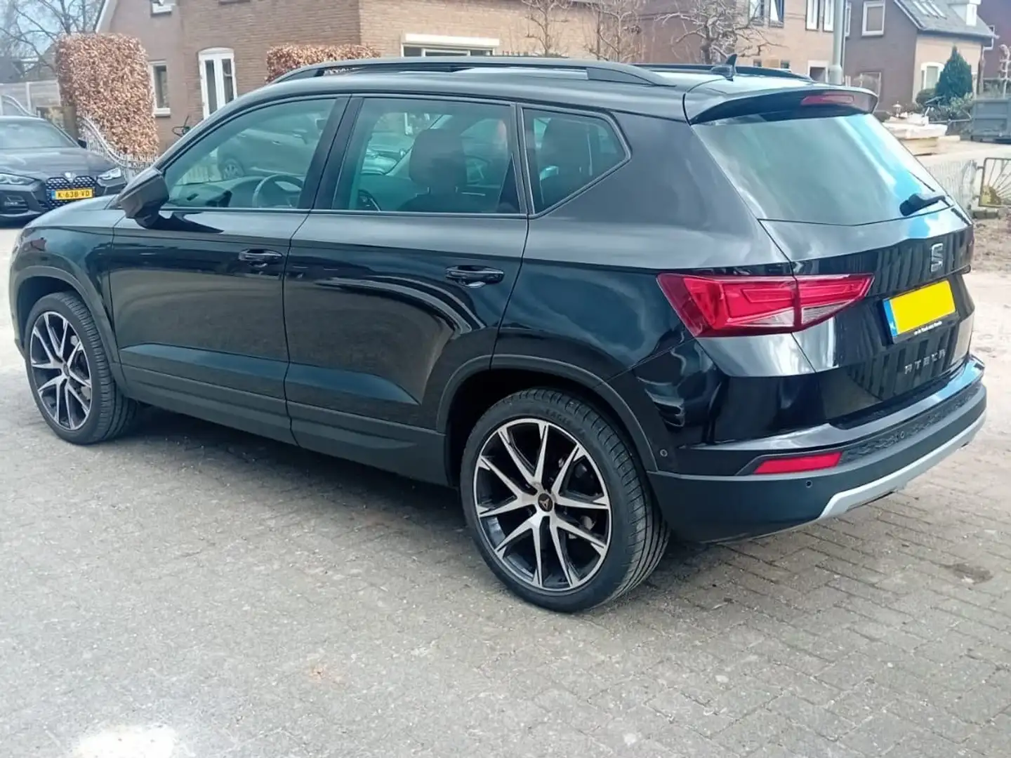 SEAT Ateca NIEUWE APK,PANO,360°,Rearviewcam,AutoPark,CARPLAY Zwart - 2