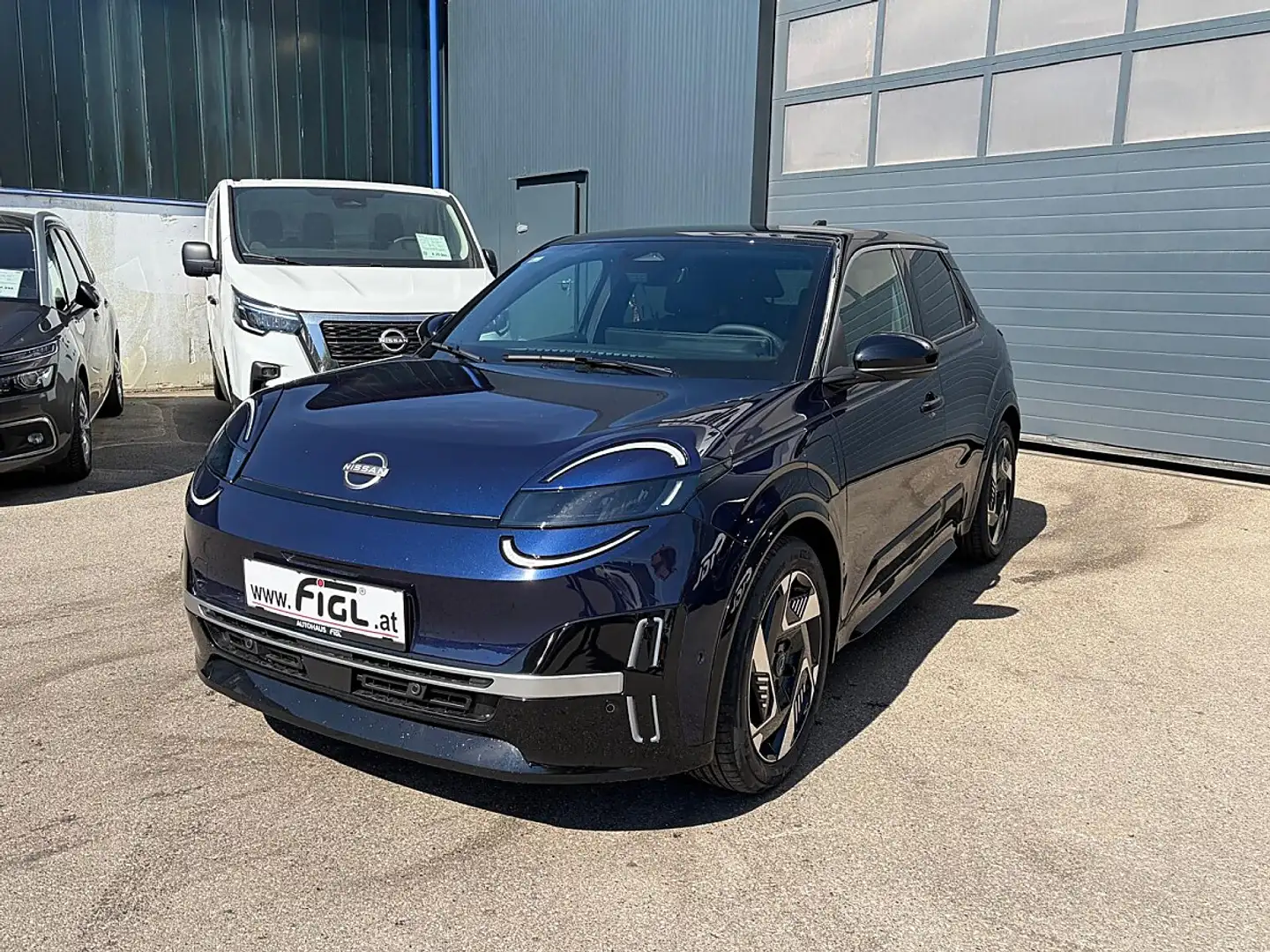 Nissan Micra 52kWh Evolve Aut. Blau - 2