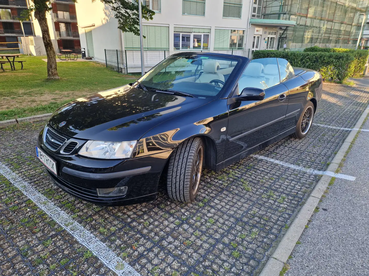 Saab 9-3 9-3 SE Cabrio 2,0 Turbo Ecopower Aut. SE Schwarz - 1