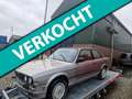 BMW 318 3-serie 318i e30 Schuurvondst project Bruin - thumbnail 1