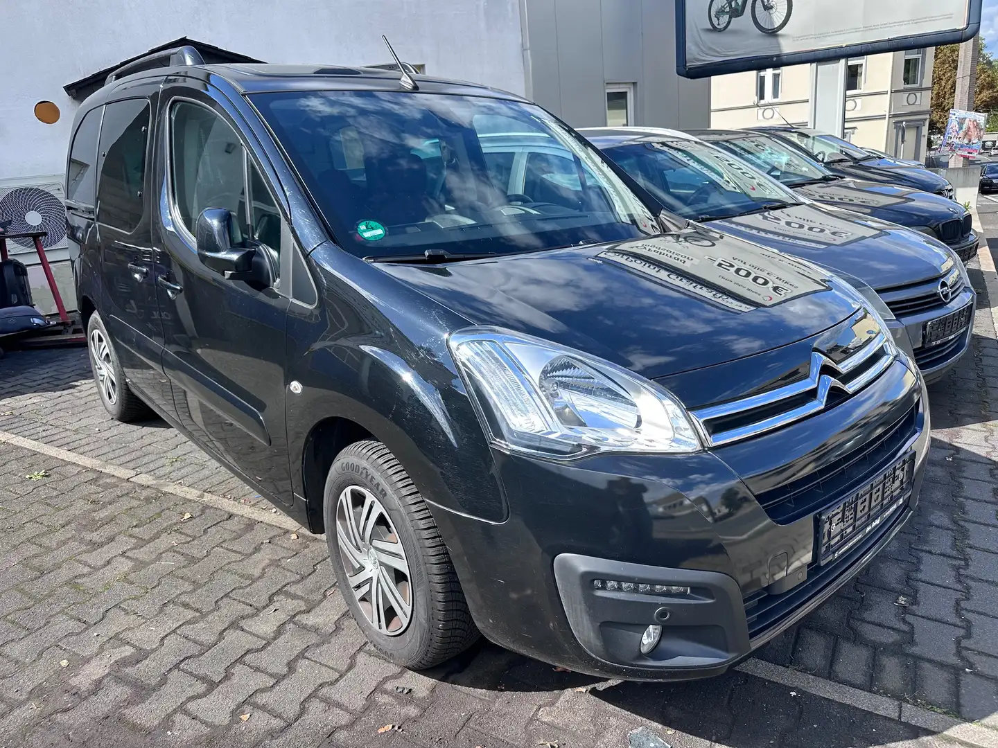 Citroen Berlingo Shine Schwarz - 2