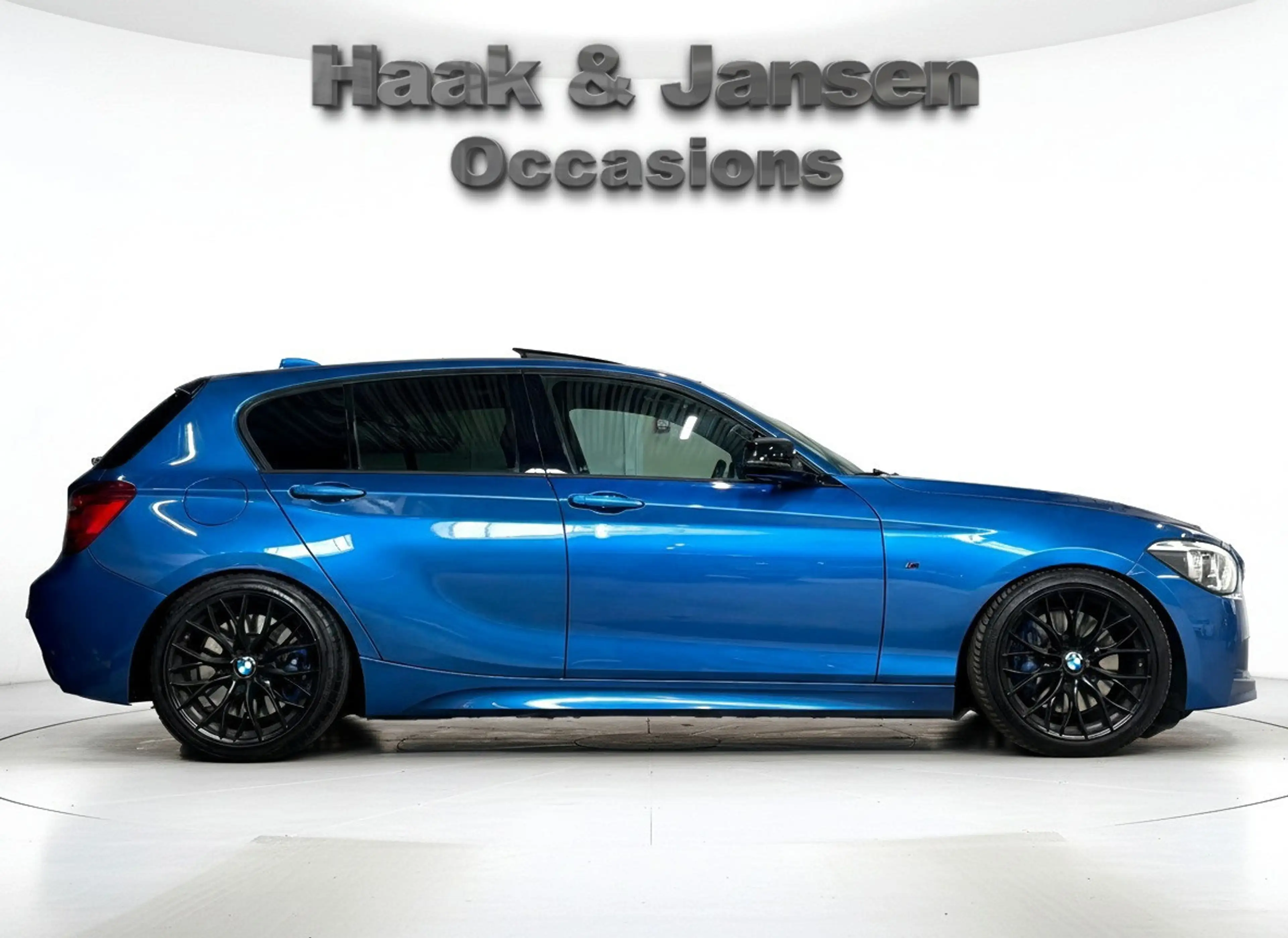 BMW 125 1-serie 125D M Sport 290PK Pano H&K Led Navi 19" — photo 7