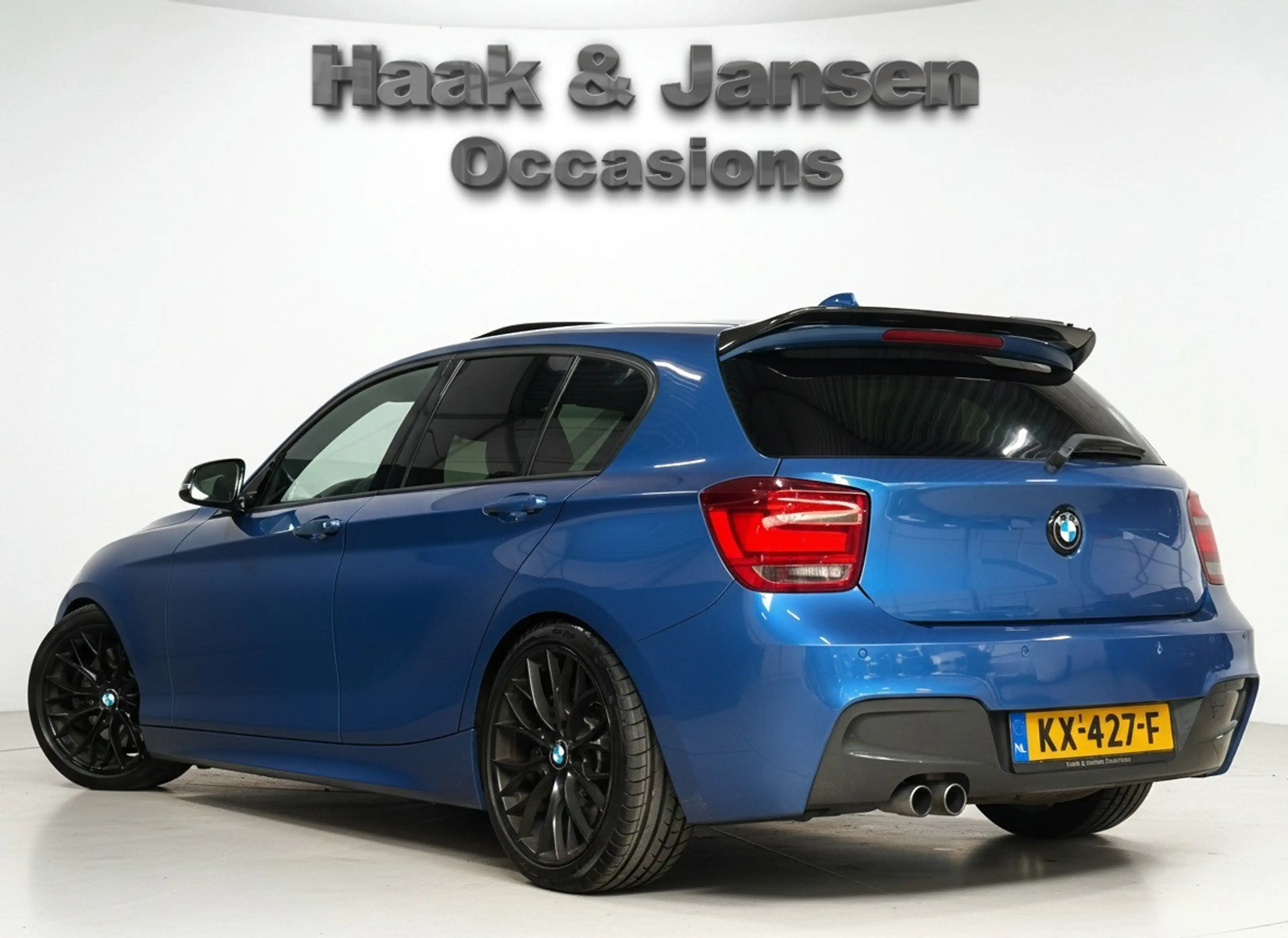 BMW 125 1-serie 125D M Sport 290PK Pano H&K Led Navi 19" — photo 3
