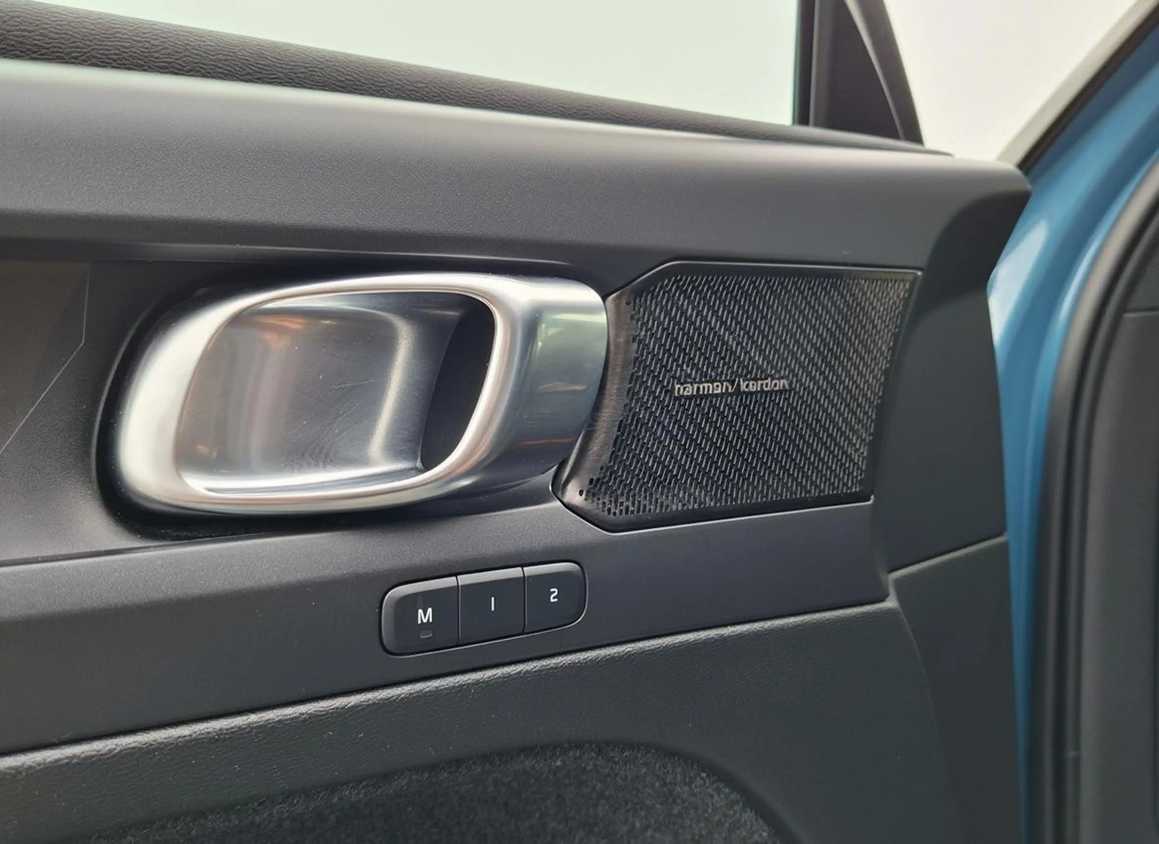 Volvo C40 Recharge Twin Intro Edition 78kWh | Pano | El. Tre — photo 11
