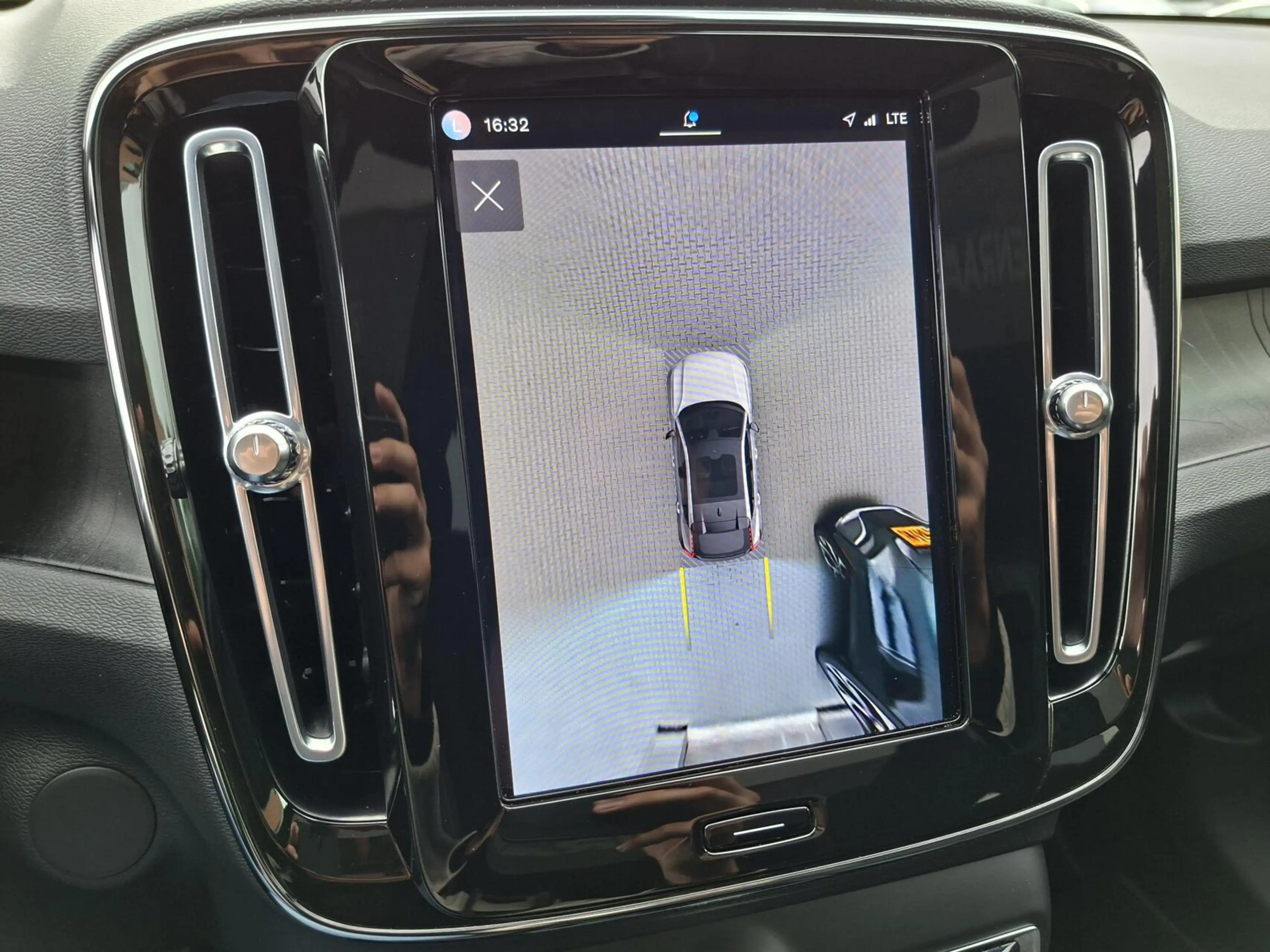 Volvo C40 Recharge Twin Intro Edition 78kWh | Pano | El. Tre — photo 13