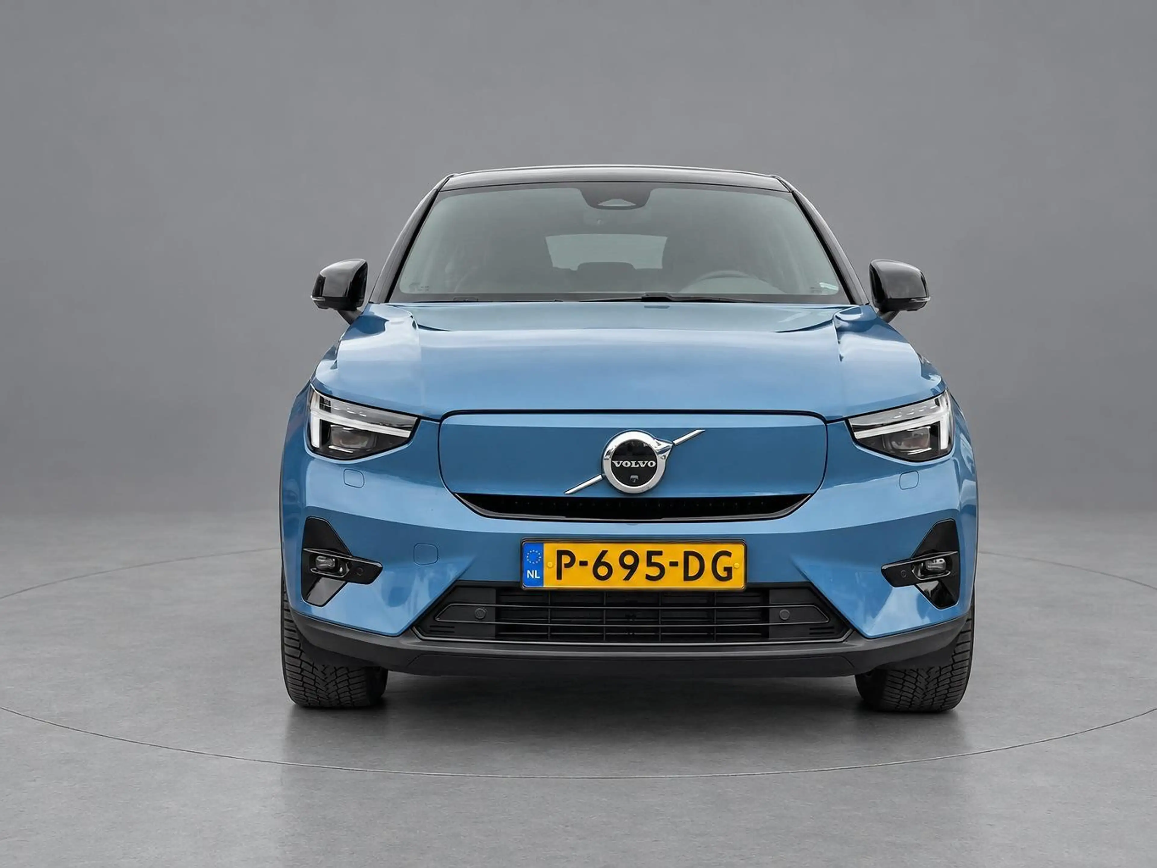 Volvo C40 Recharge Twin Intro Edition 78kWh | Pano | El. Tre — photo 2
