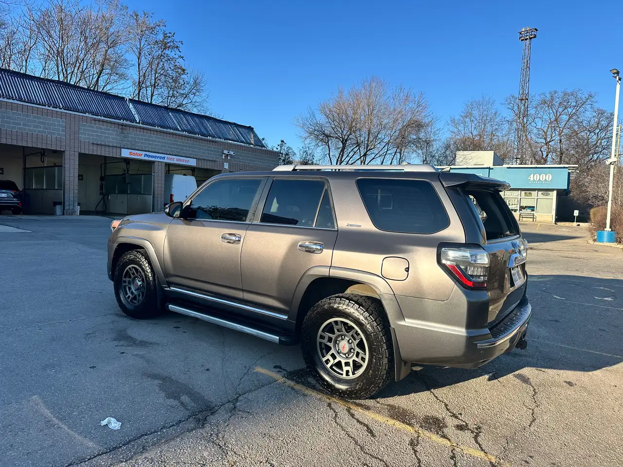 Toyota 4-Runner снимка Toyota 4-Runner