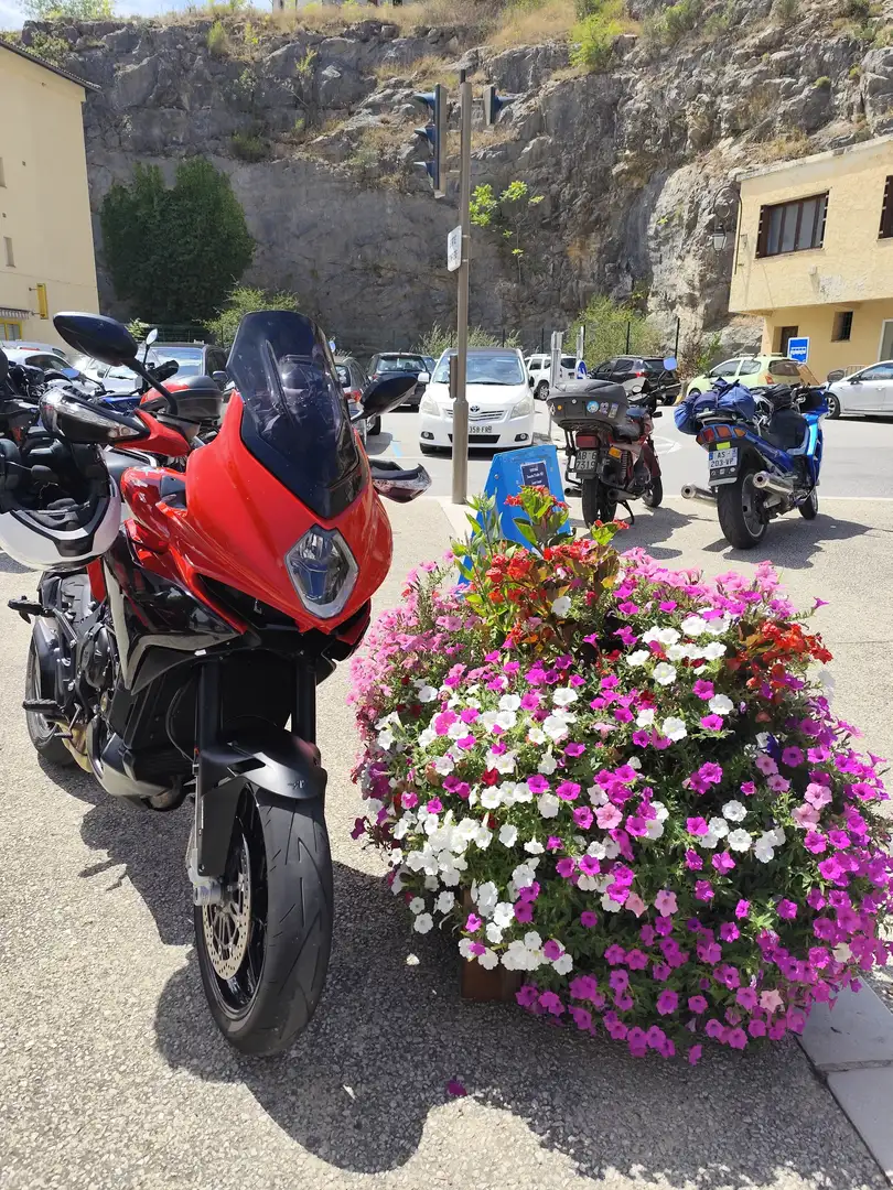 MV Agusta Turismo Veloce 800 Rosso - 1
