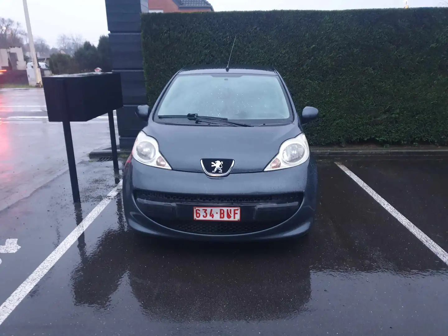 Peugeot 107 1.4 HDi Trendy Šedá - 2