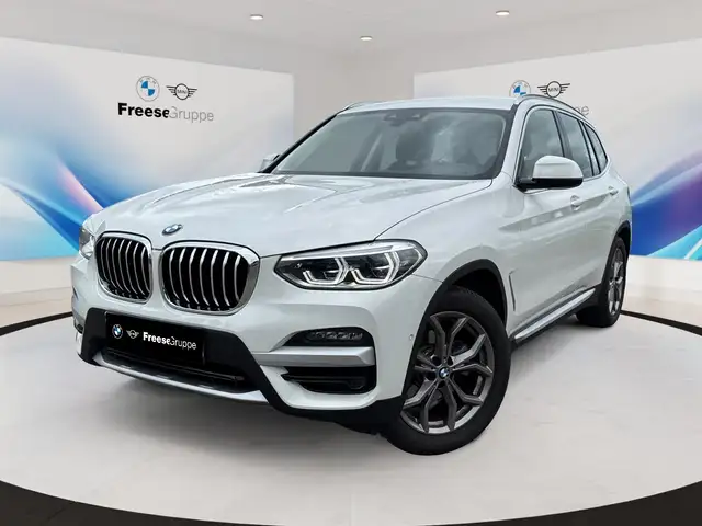 BMW X3 xDrive20i AHK STANDHZ HEAD-UP RFK HIFI XDRIVE