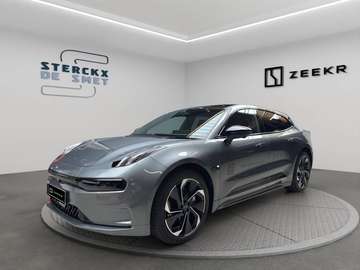 001 100 kWh RWD Long Range