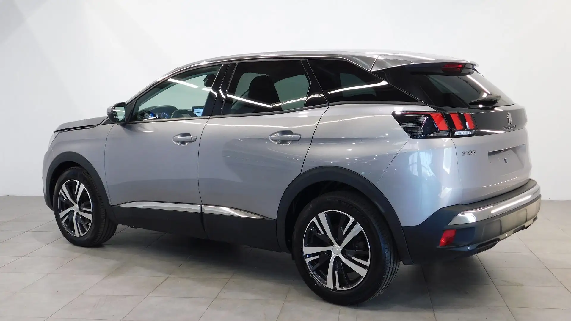 Peugeot 3008 1.5 BLUEHDI 130CH E6.C ALLURE S\u0026S - 2
