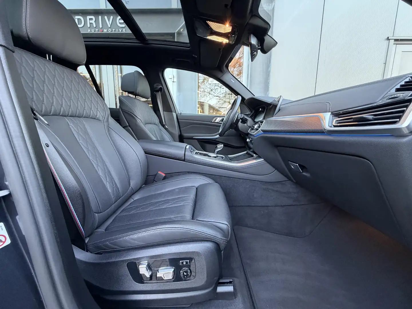 BMW X5 xDrive45e High Ex. M-Sport |Pano|H/K|Laser|Individ Grijs - 2