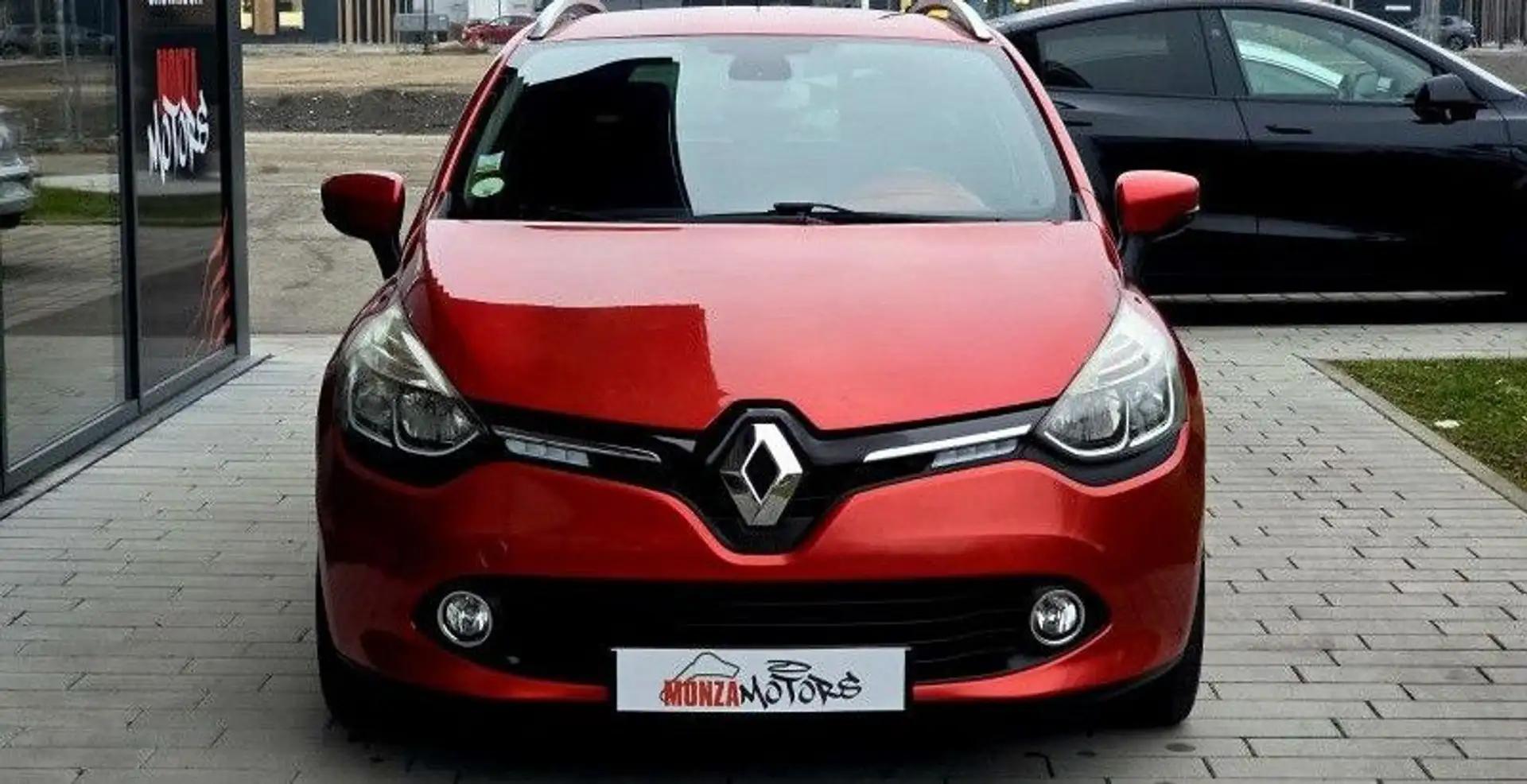 Renault Clio IV ESTATE 1.5 DCI 90CH ENERGY BUSINESS ECO² 82G Rouge - 2