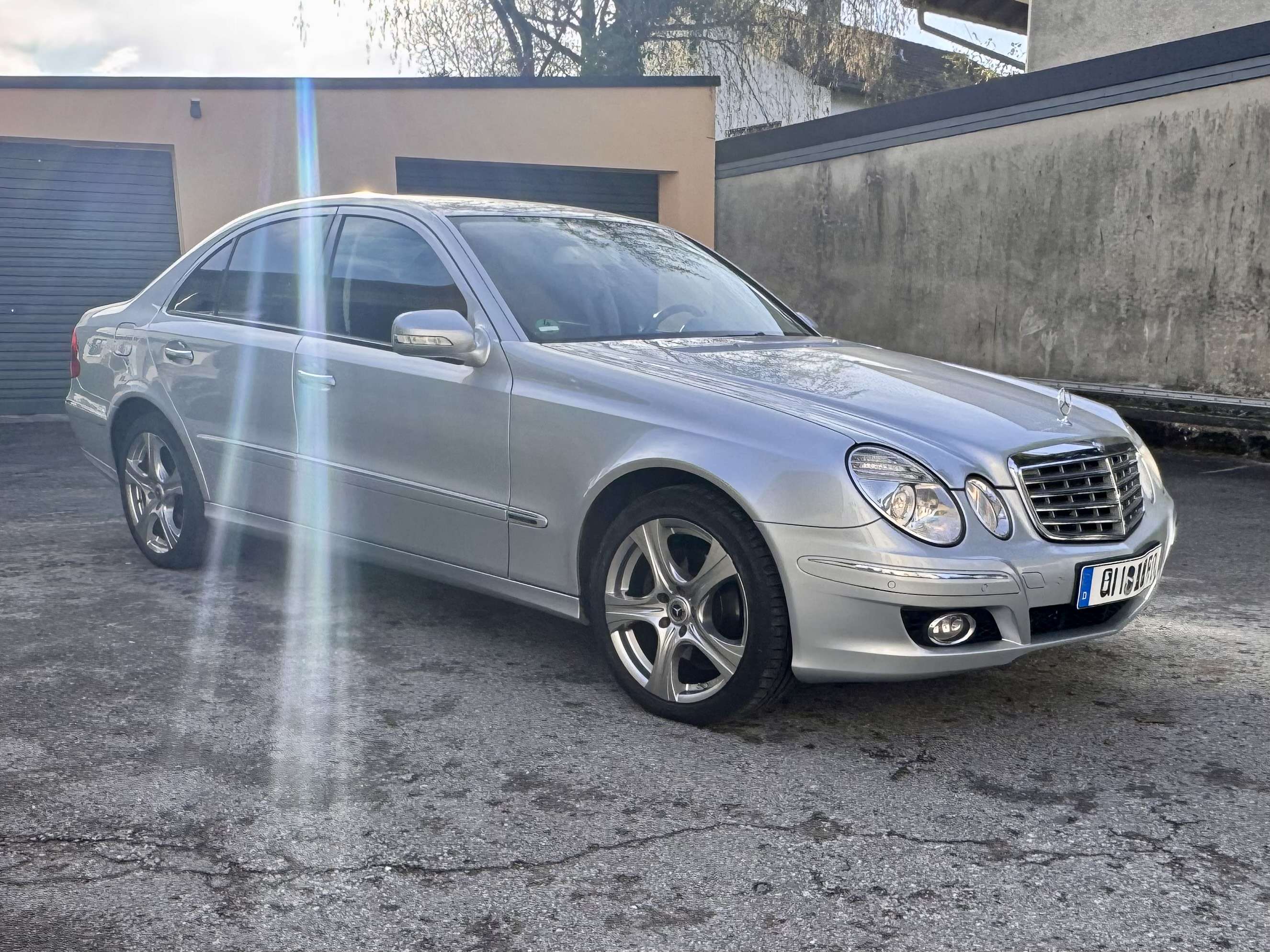Second hand Mercedes Benz E-Class 280