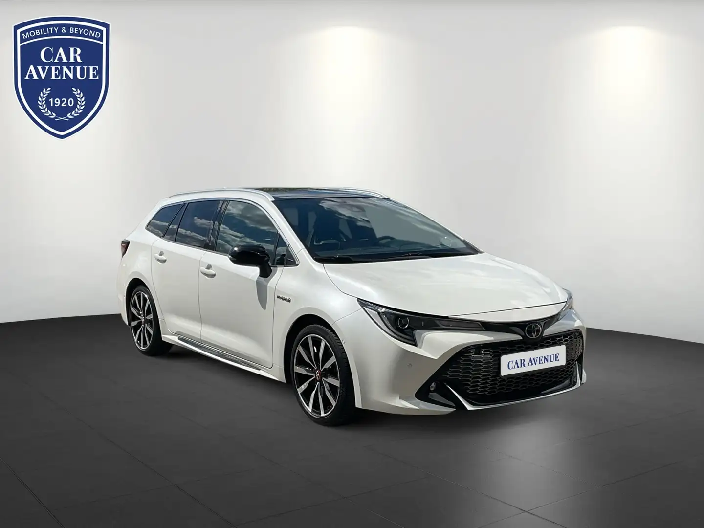 Toyota Corolla TS Hybrid GR Sport Pano LED Blis Blanc - 2
